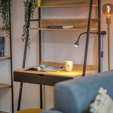 아파트 Newhome - Clinique Mutualiste / Belle Electrique