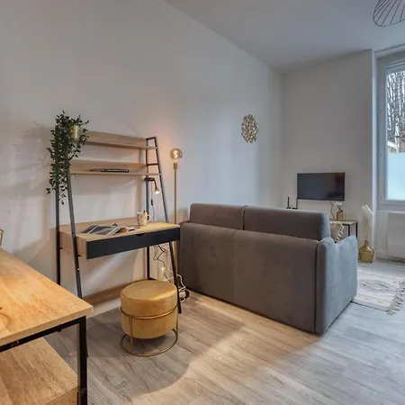 아파트 Newhome - Clinique Mutualiste / Belle Electrique